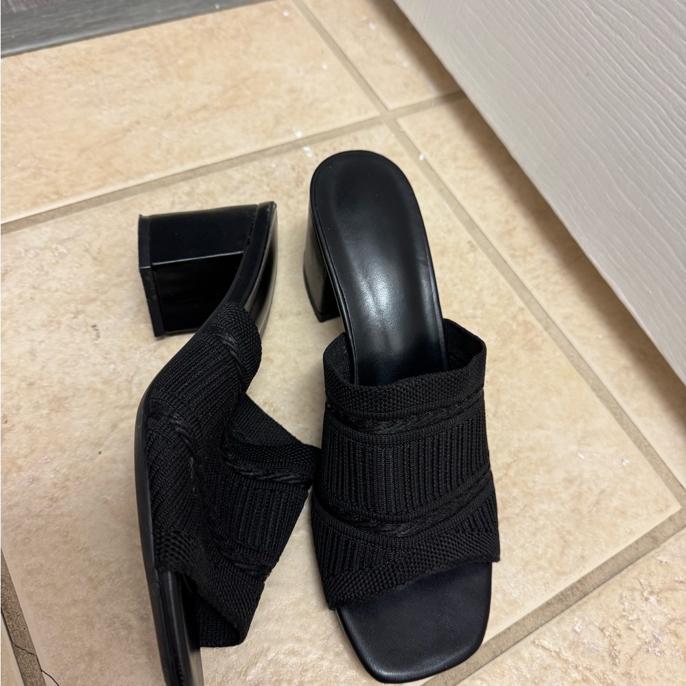 SHEIN Black Knit Mules